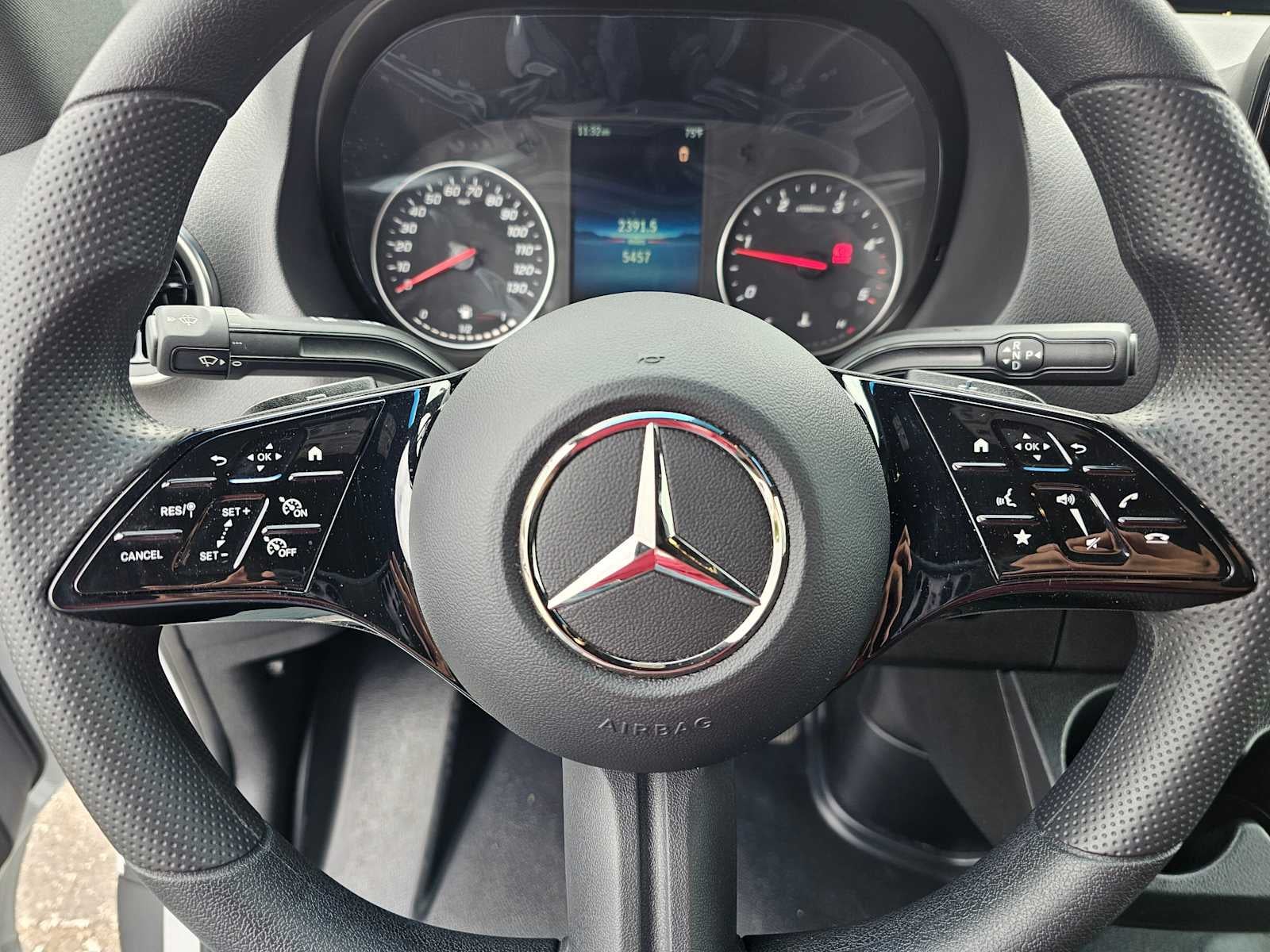 2025 Mercedes-Benz Sprinter 2500 Standard Roof I4 Diesel HO 144" RWD