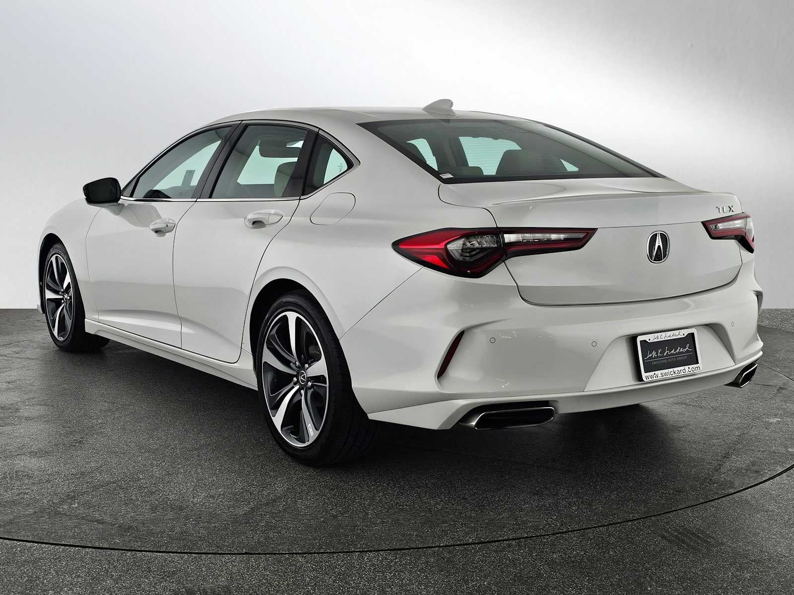 2025 Acura TLX TECH