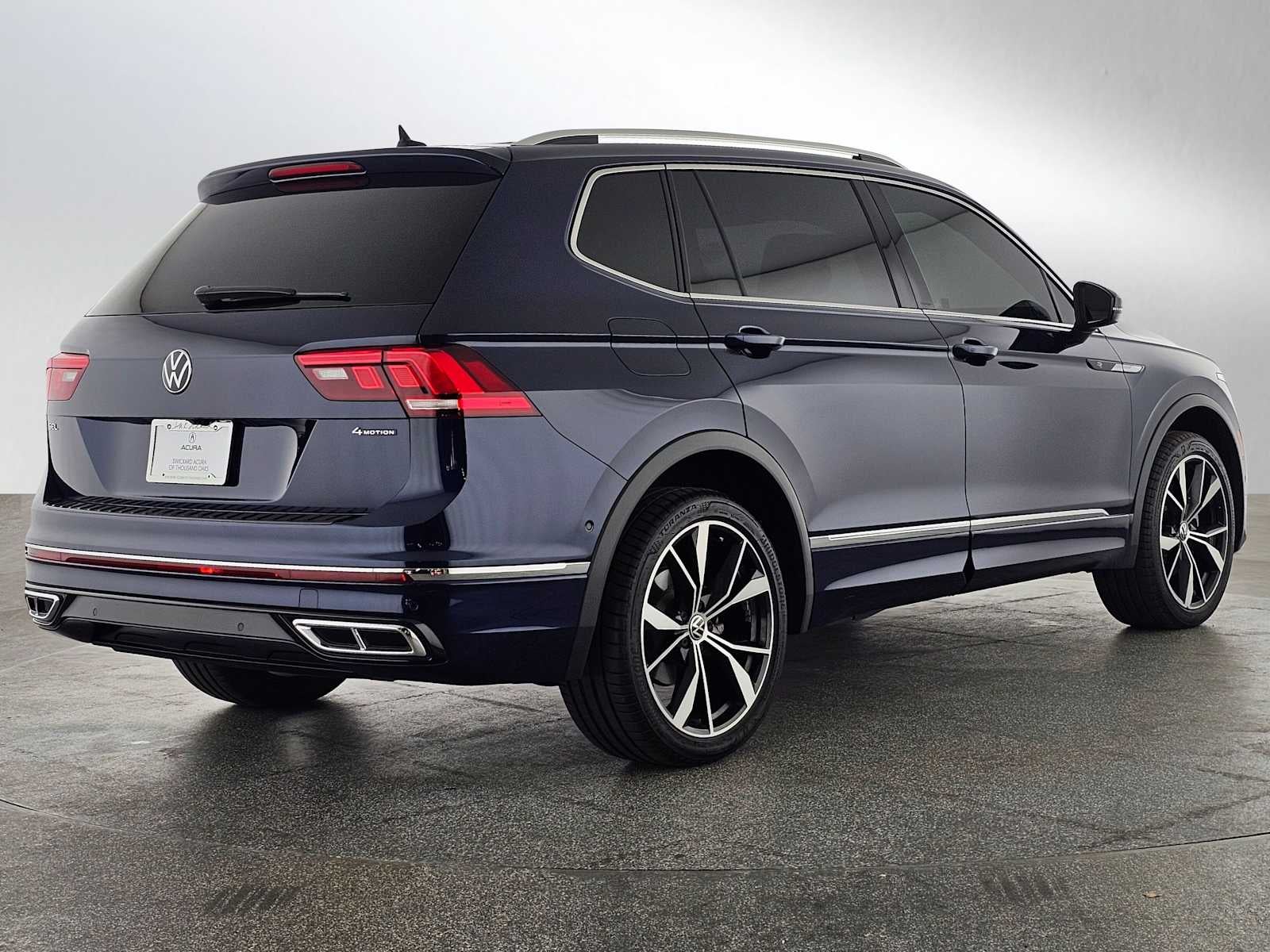 2023 Volkswagen Tiguan SEL R-Line