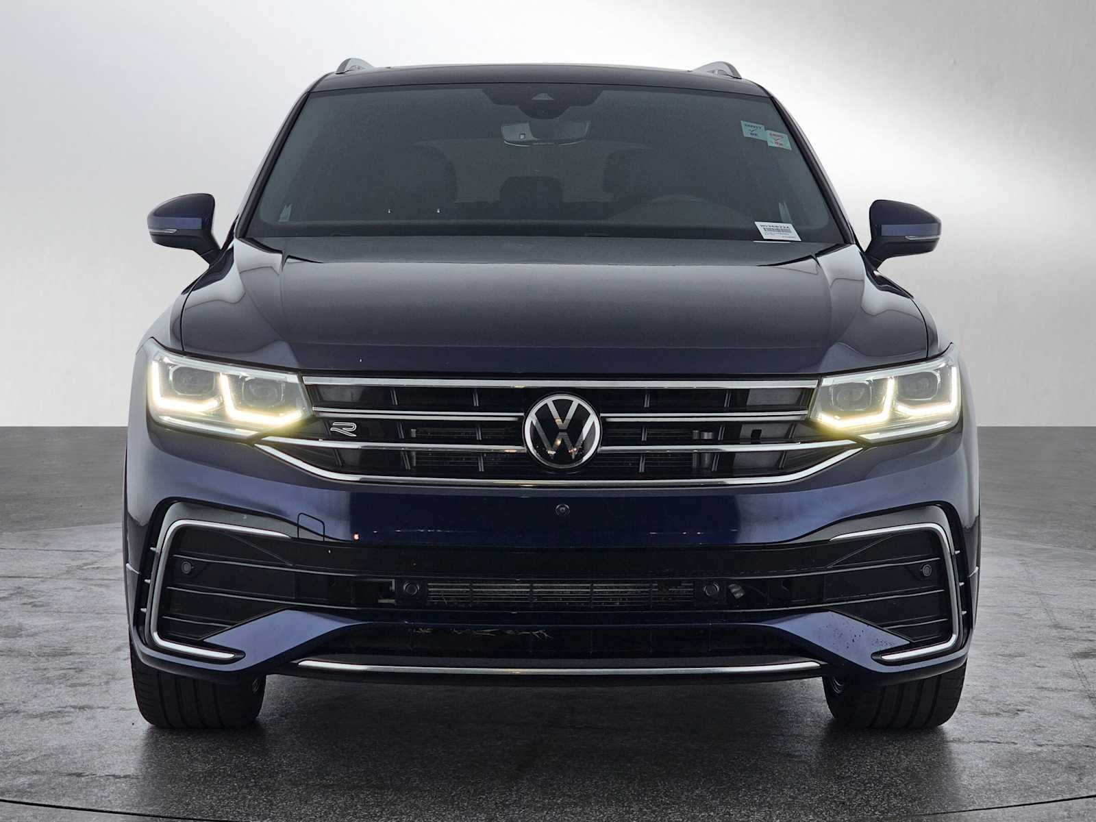 2023 Volkswagen Tiguan SEL R-Line