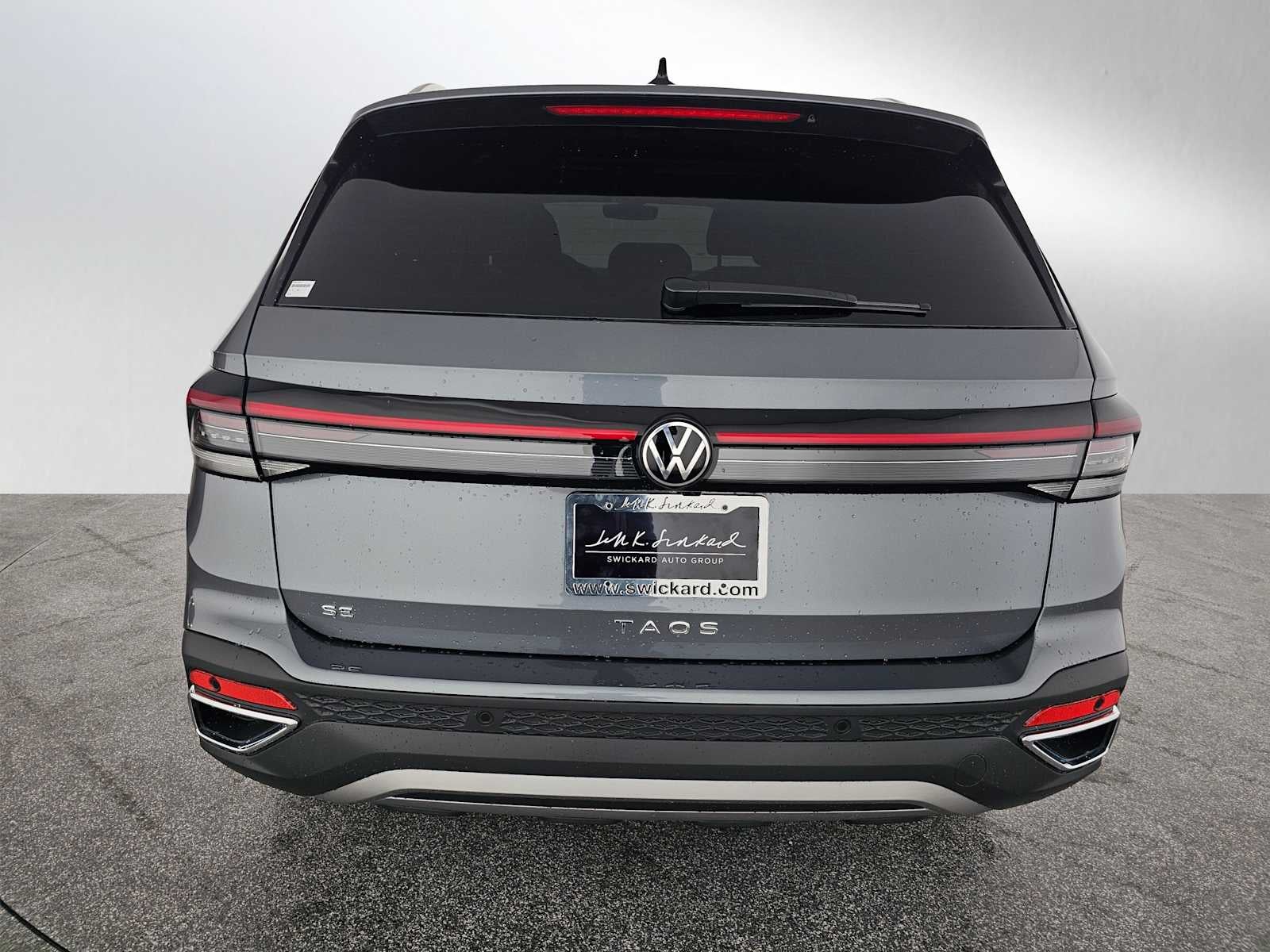 2026 Volkswagen Taos SE