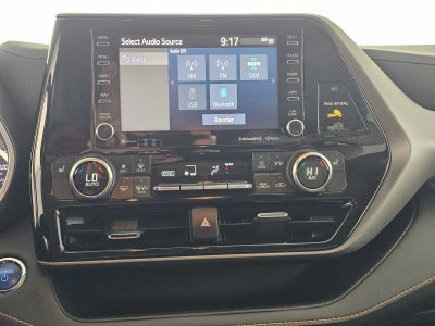 2022 Toyota Highlander Hybrid Bronze Edition