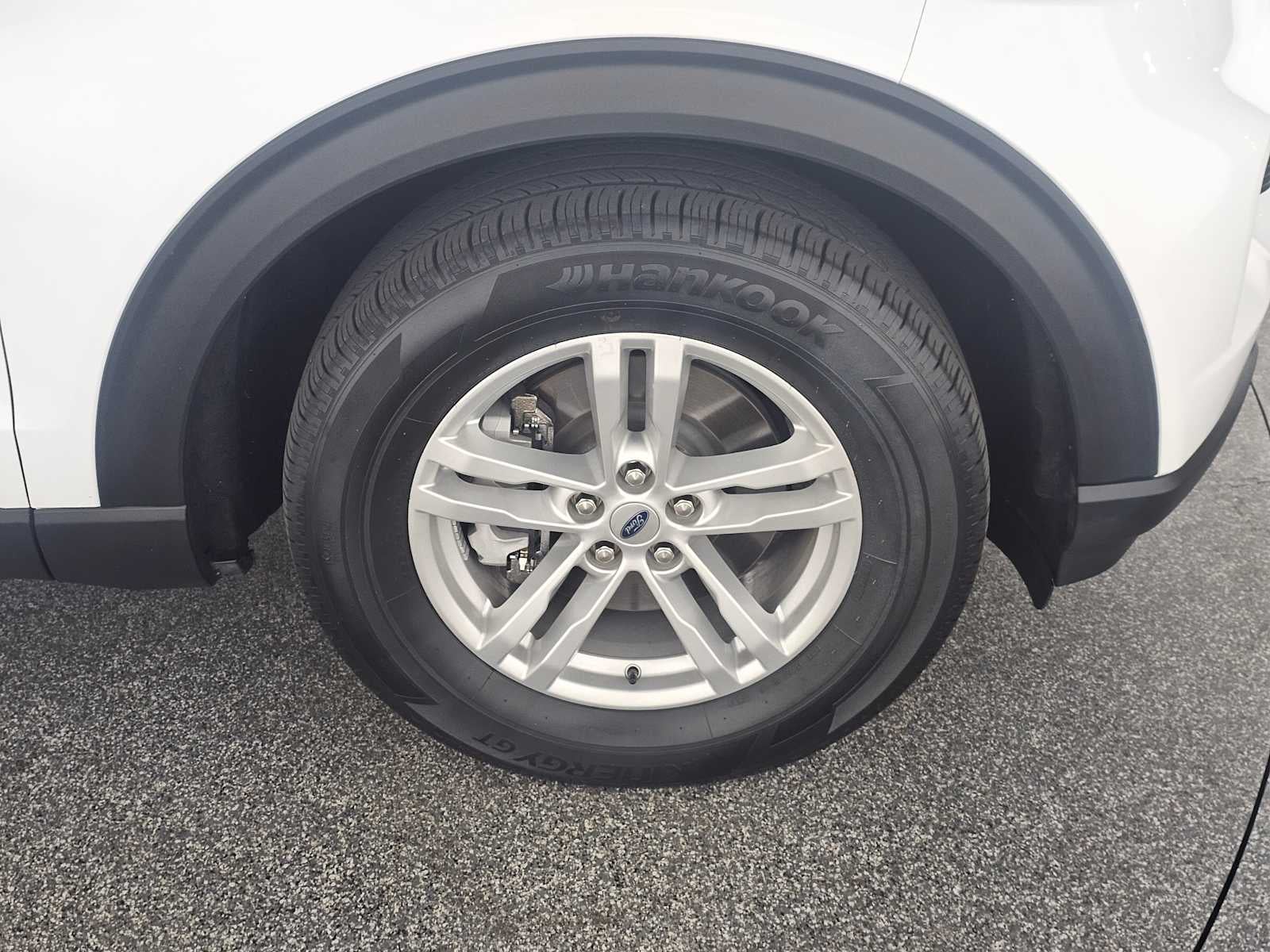 2022 Ford Explorer Base