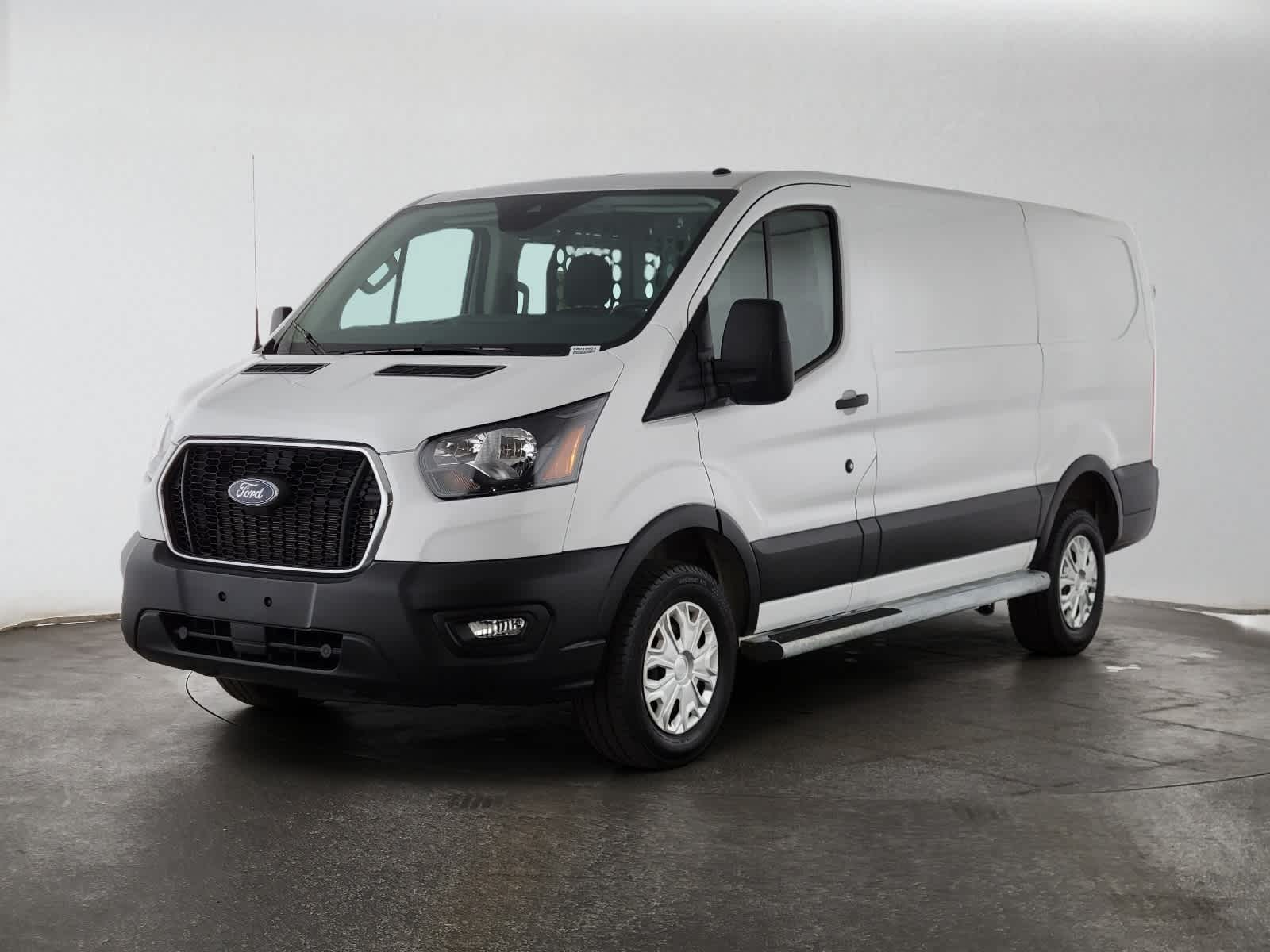 2025 Ford Transit Cargo Van T-250 130" Low Rf 9070 GVWR RWD