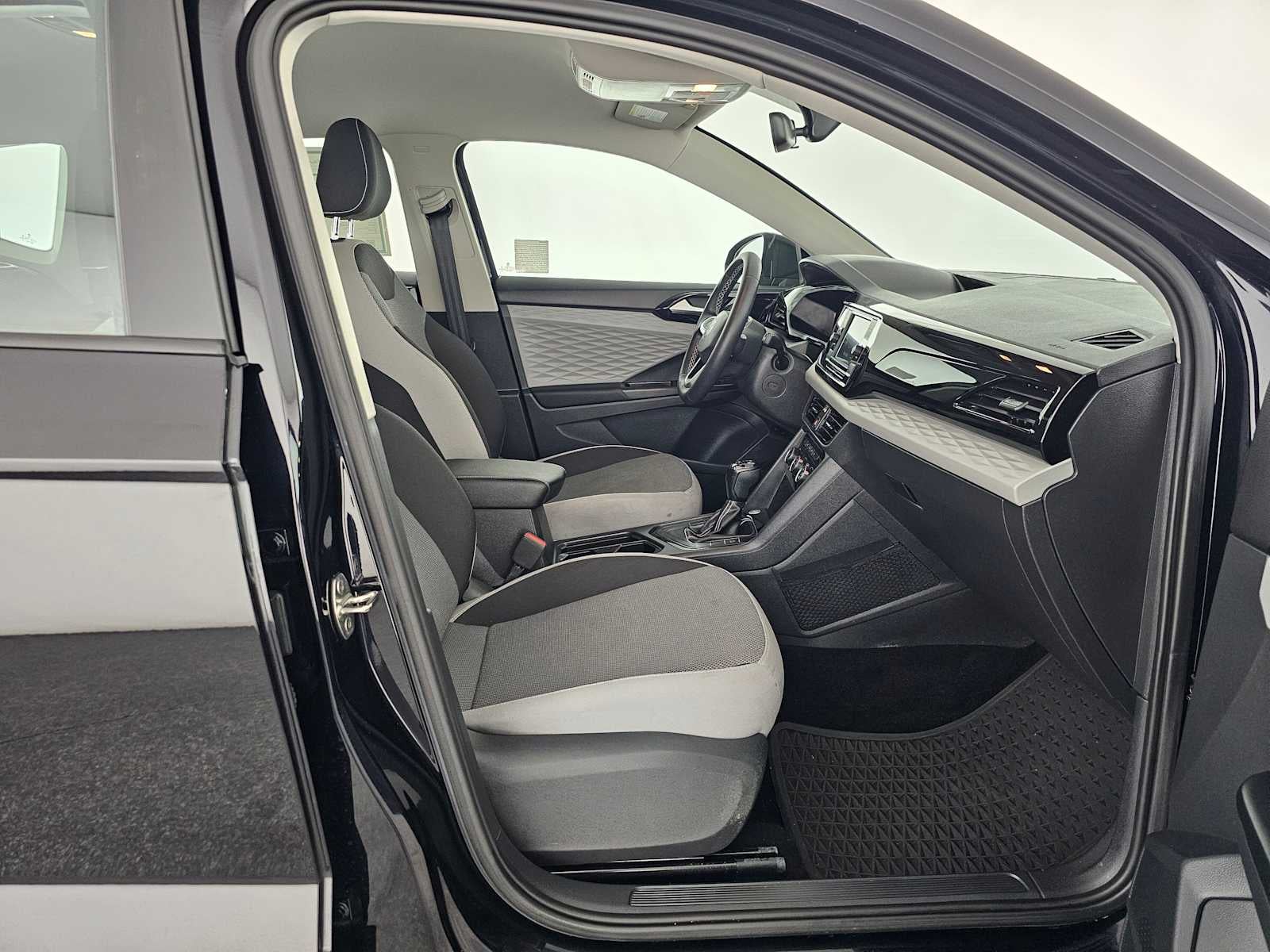 2023 Volkswagen Taos S