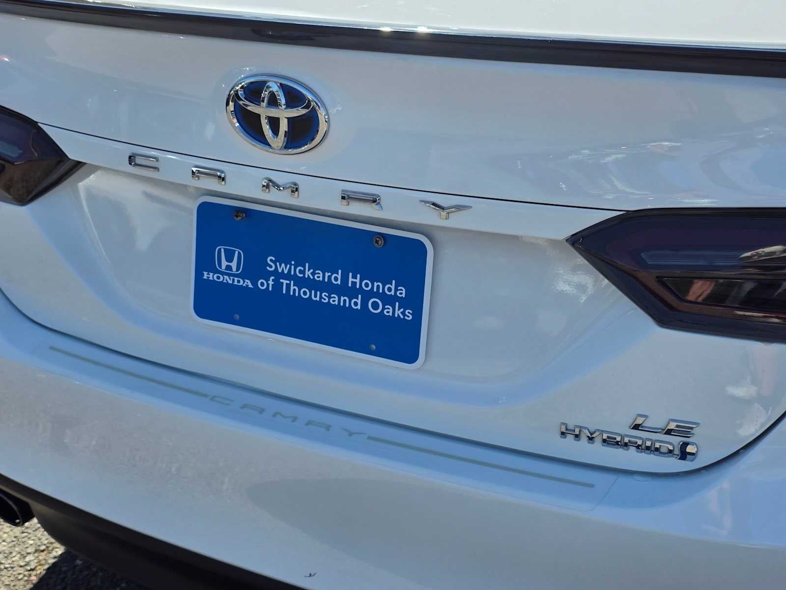 2024 Toyota Camry Hybrid LE