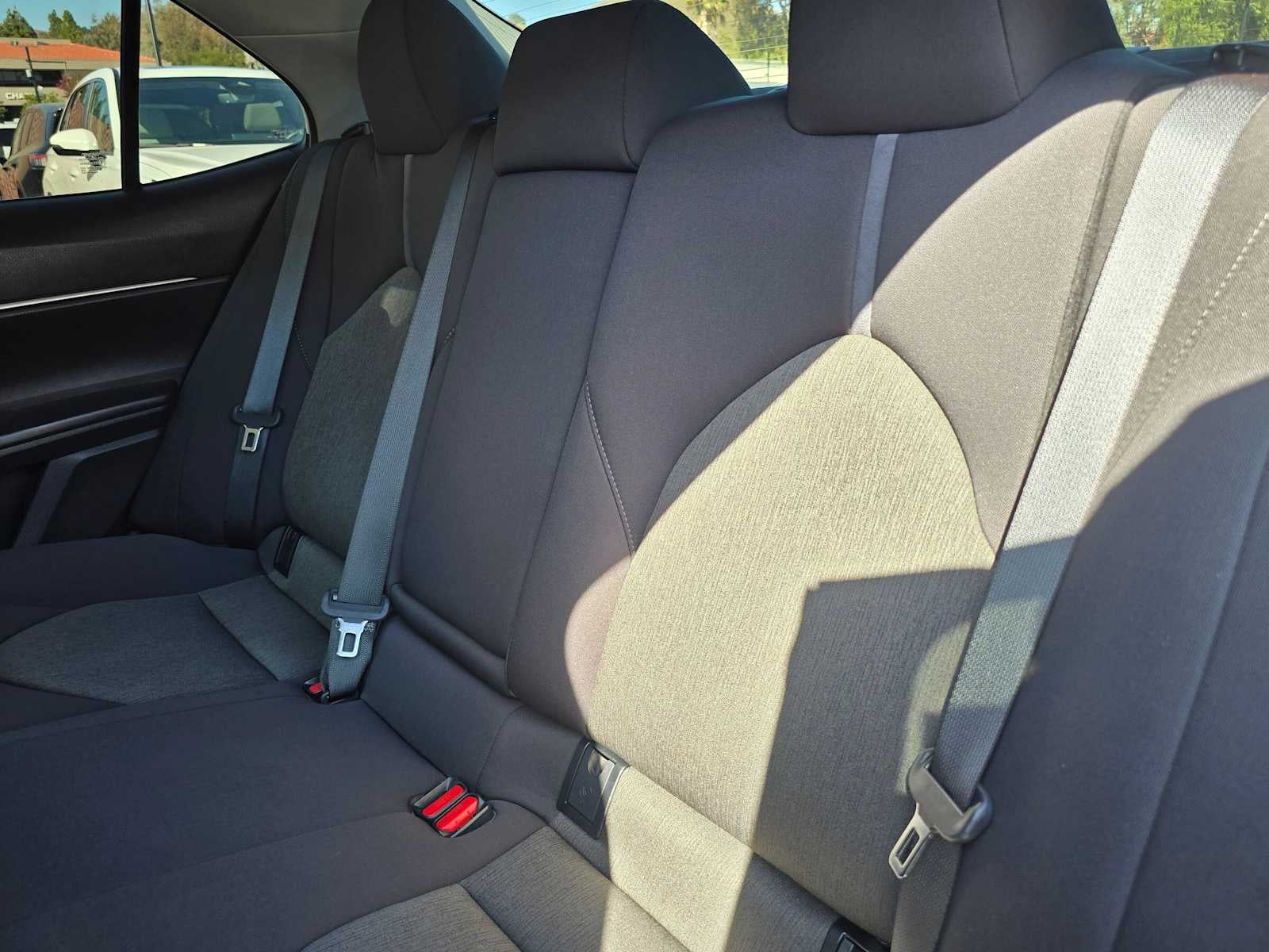 2024 Toyota Camry Hybrid LE