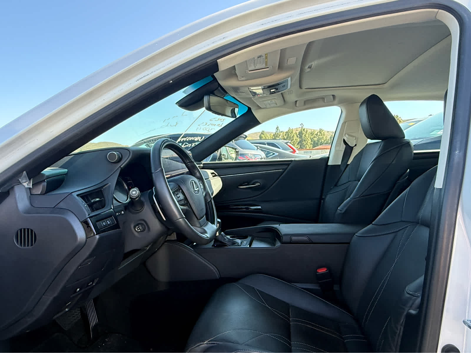 2023 Lexus ES 300h Luxury