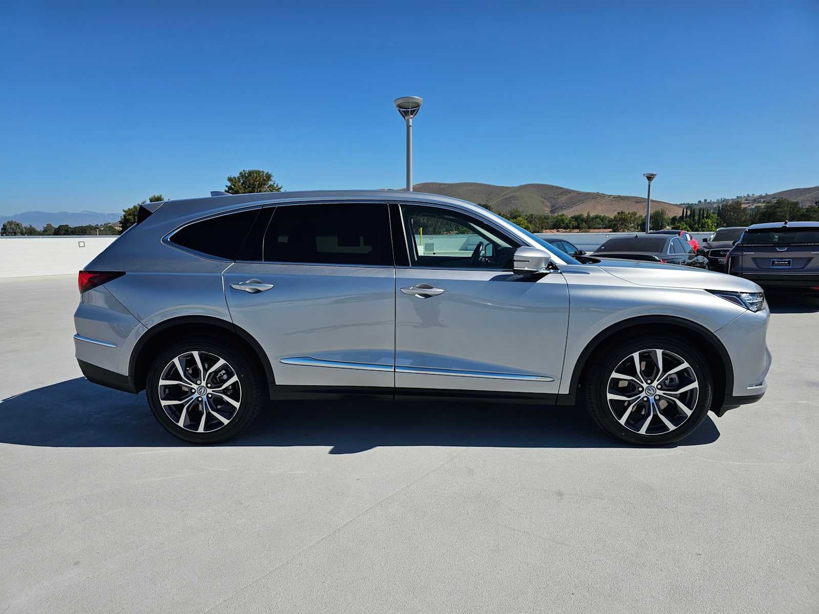 2023 Acura MDX w/Technology Package