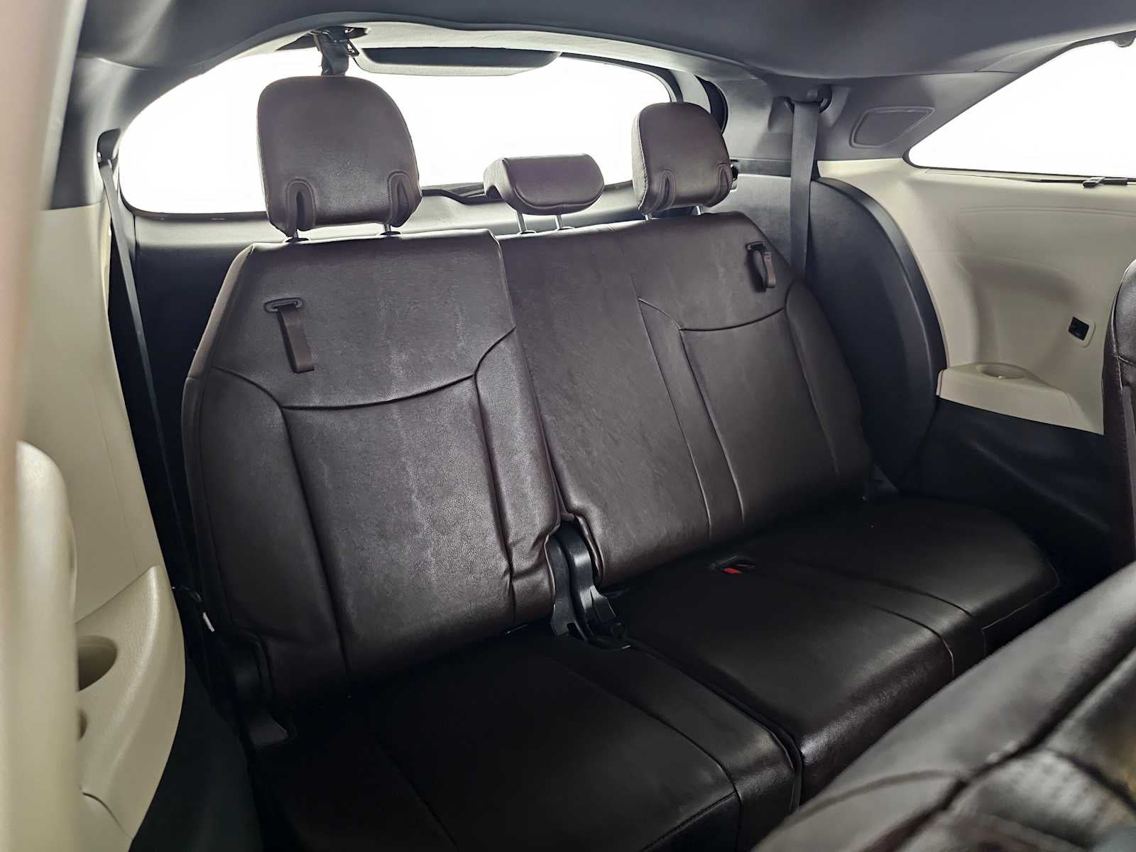 2022 Toyota Sienna Platinum