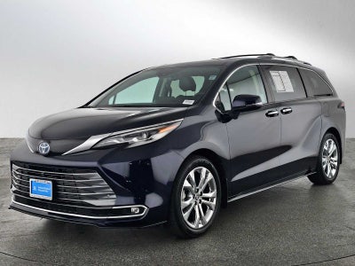 2022 Toyota Sienna Platinum