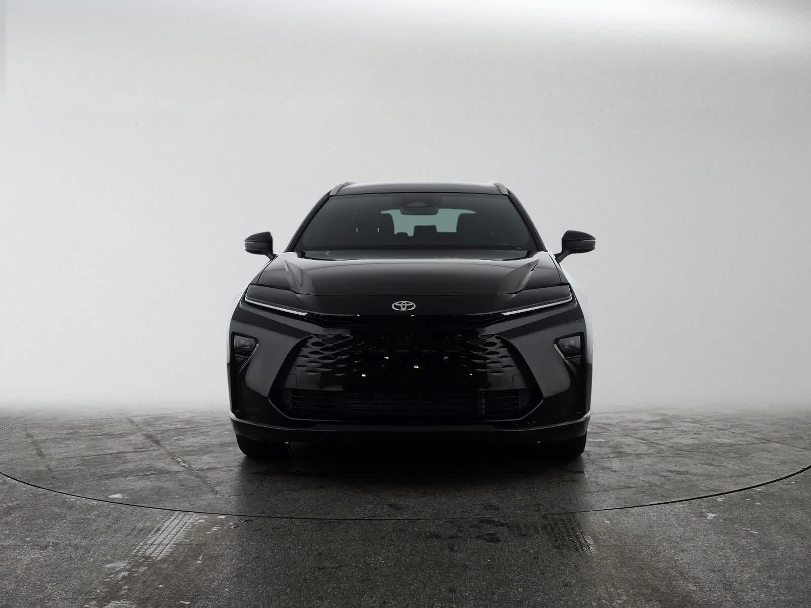 2025 Toyota Crown Signia XLE
