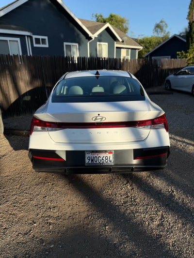 2025 Hyundai Elantra Hybrid Limited