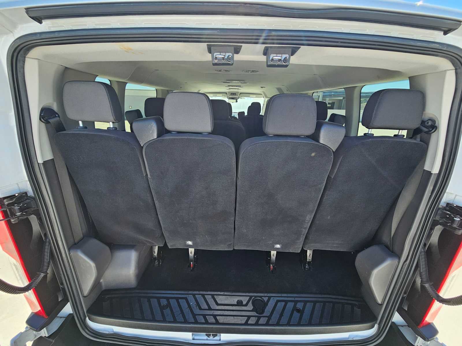 2023 Ford Transit Passenger Wagon XLT