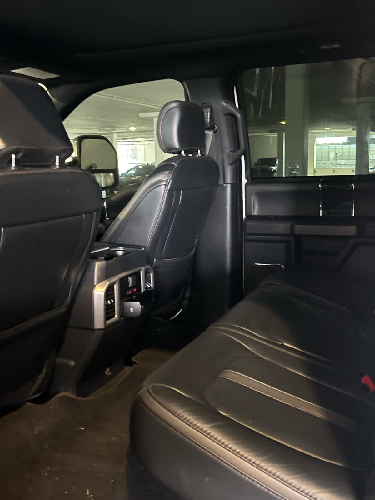 2022 Ford Super Duty F-250 SRW Platinum