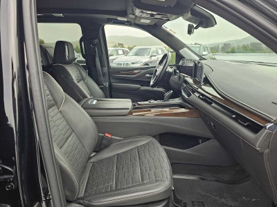 2024 Cadillac Escalade ESV 4WD Premium Luxury Platinum