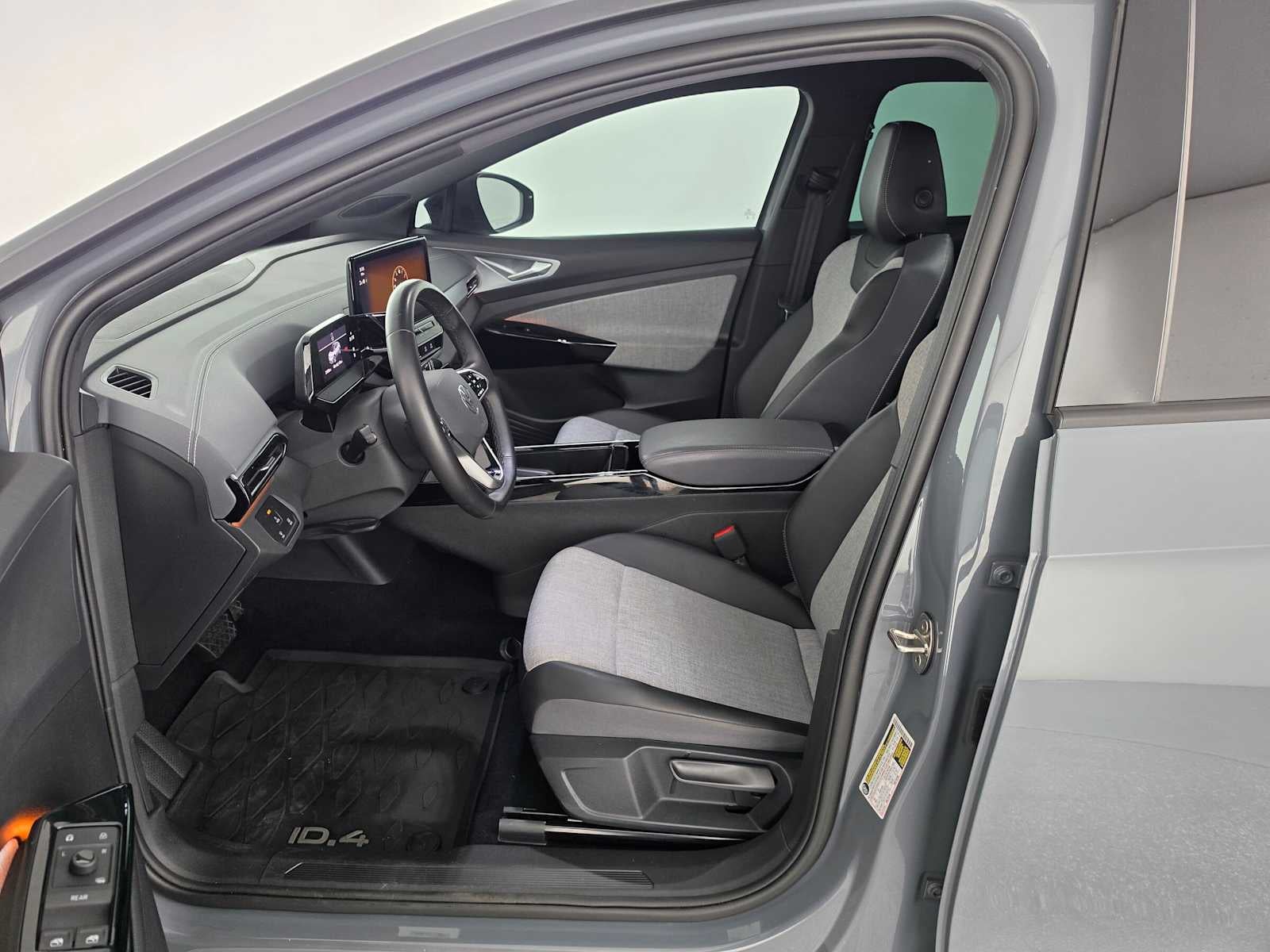 2023 Volkswagen ID.4 Standard