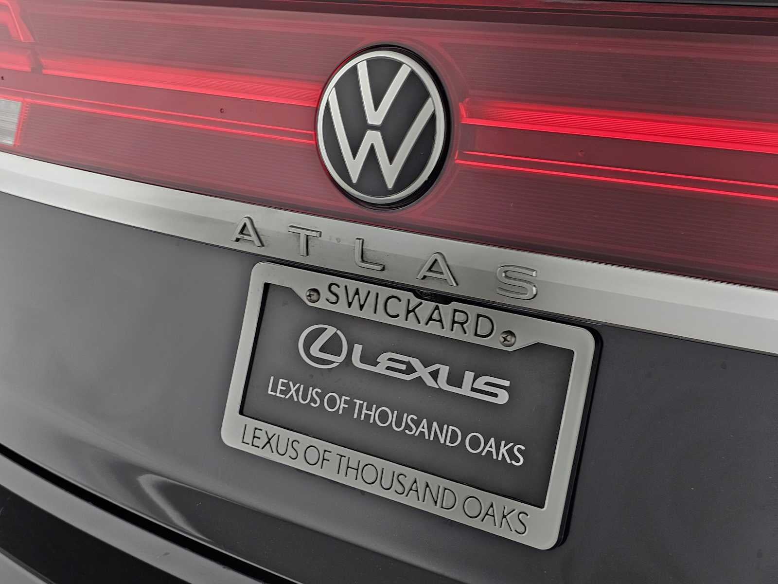 2025 Volkswagen Atlas Cross Sport 2.0T SE w/Technology