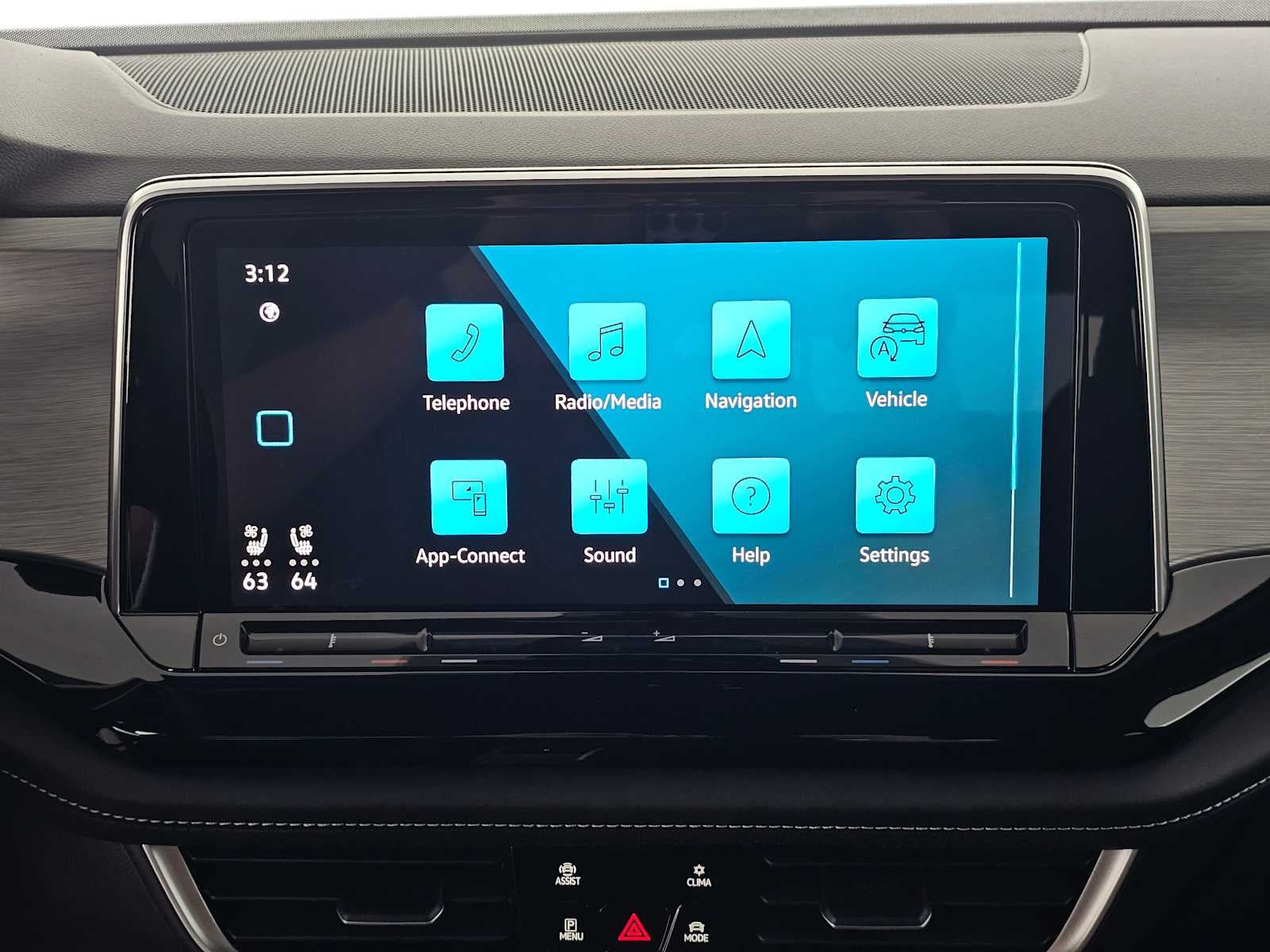 2025 Volkswagen Atlas Cross Sport 2.0T SE w/Technology