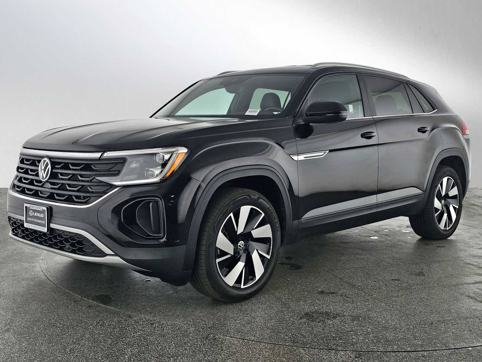 2025 Volkswagen Atlas Cross Sport 2.0T SE w/Technology