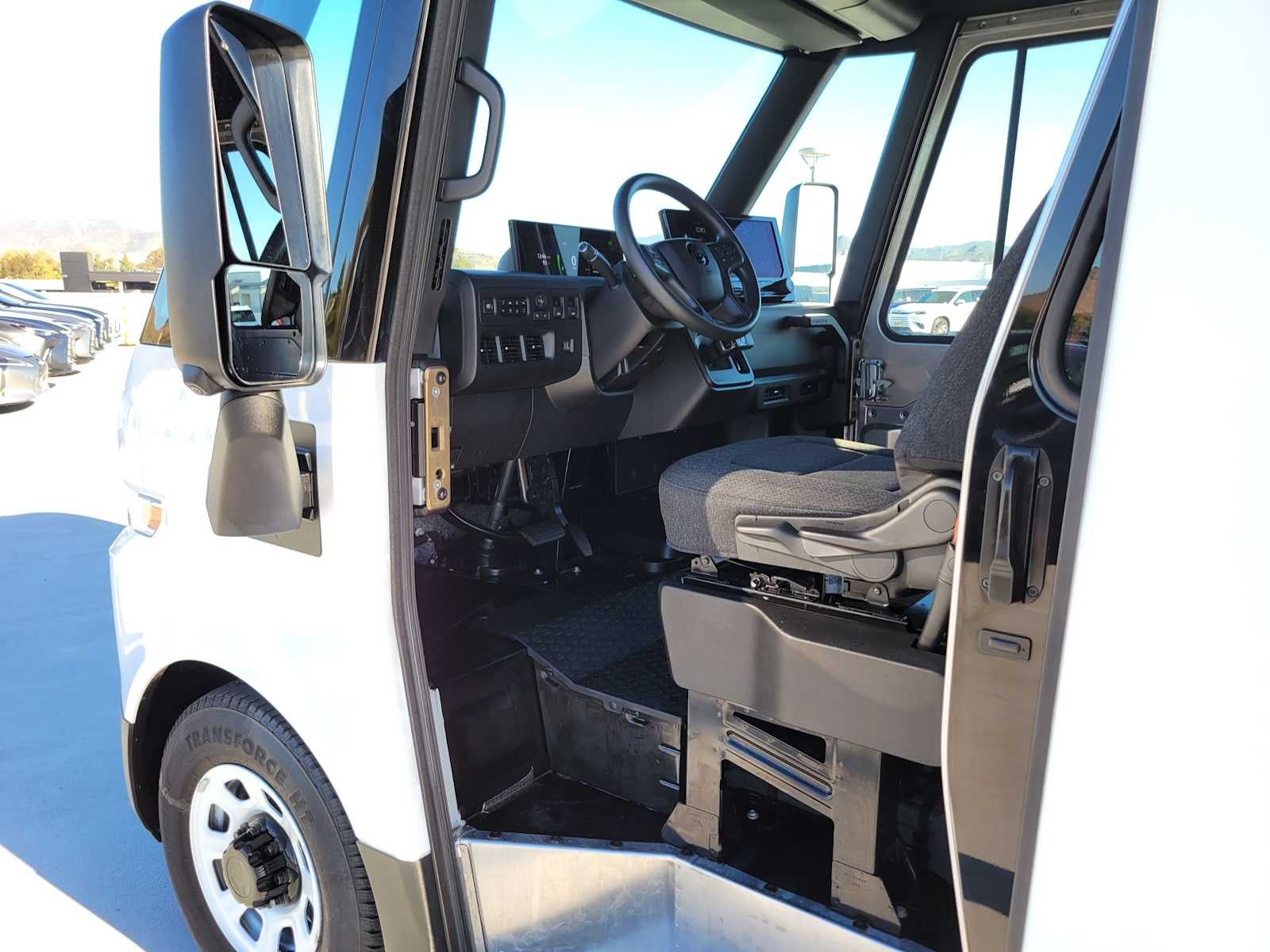 2023 BrightDrop Zevo 600 eAWD 600