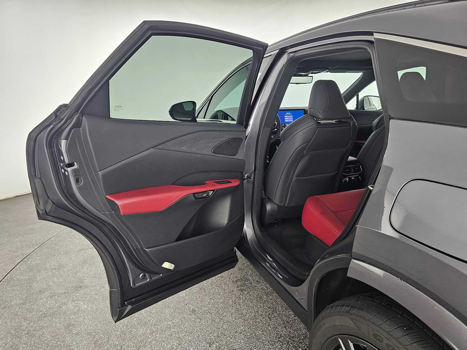 2023 Lexus RX F SPORT Handling