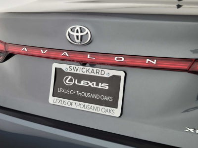 2020 Toyota Avalon XLE