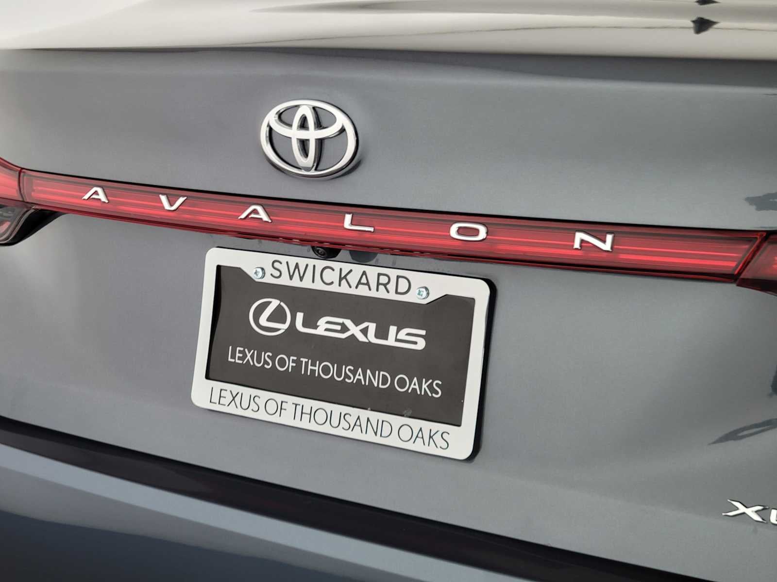 2020 Toyota Avalon XLE
