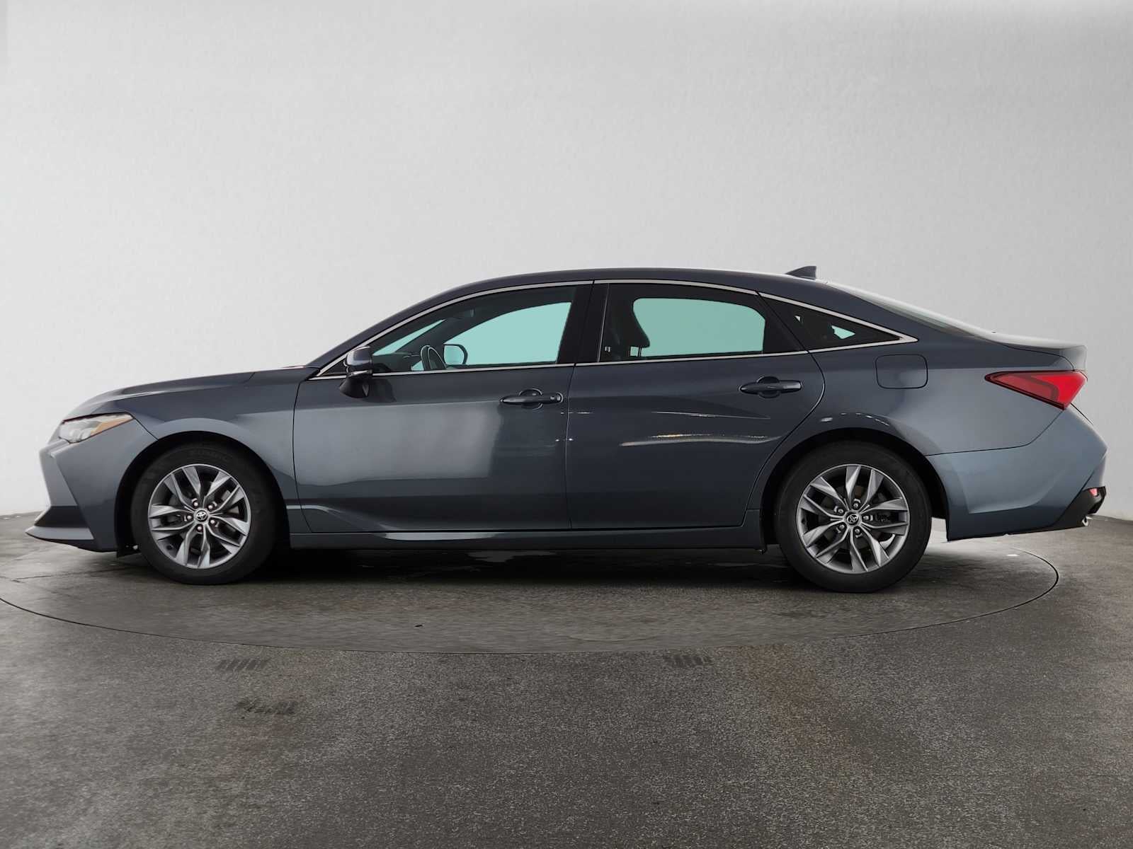 2020 Toyota Avalon XLE