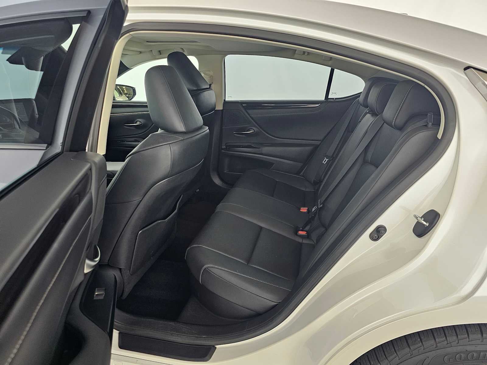 2021 Lexus ES 300h ES 300h