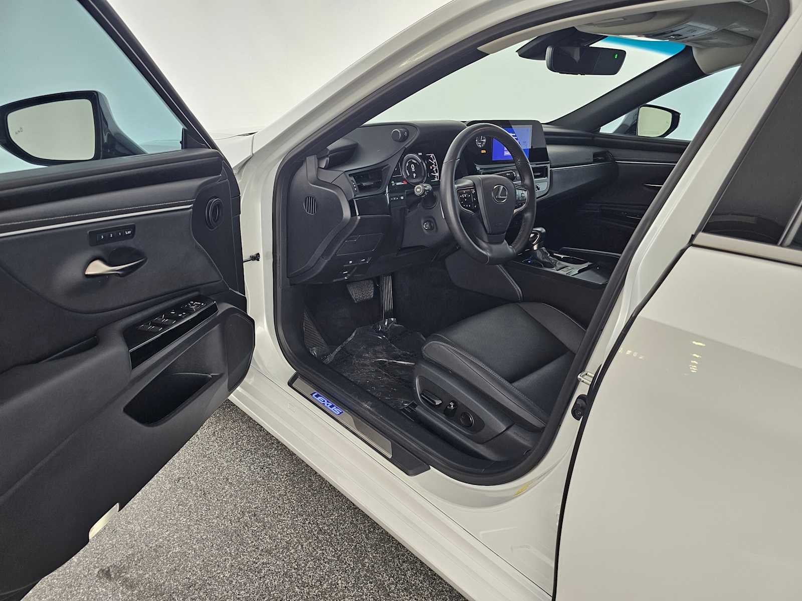 2024 Lexus ES 300h ES 300h
