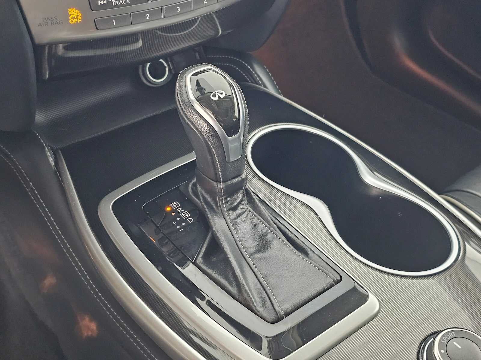 2017 INFINITI QX60 FWD