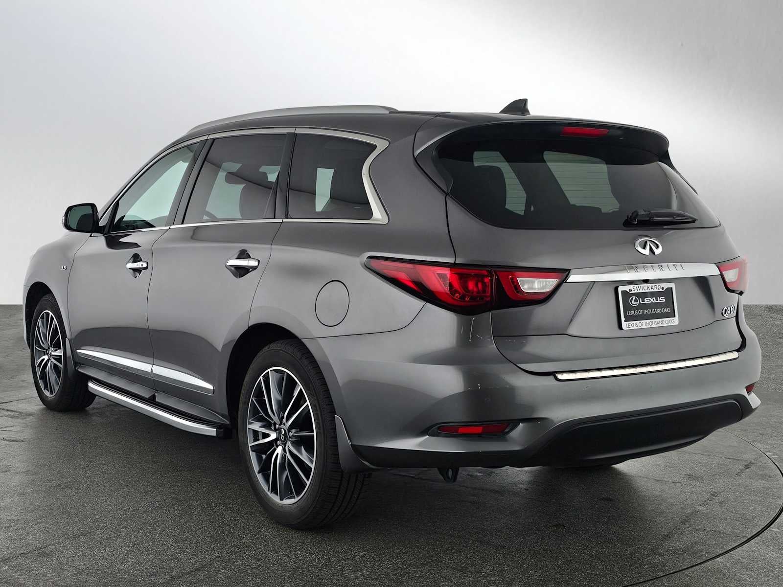 2017 INFINITI QX60 FWD