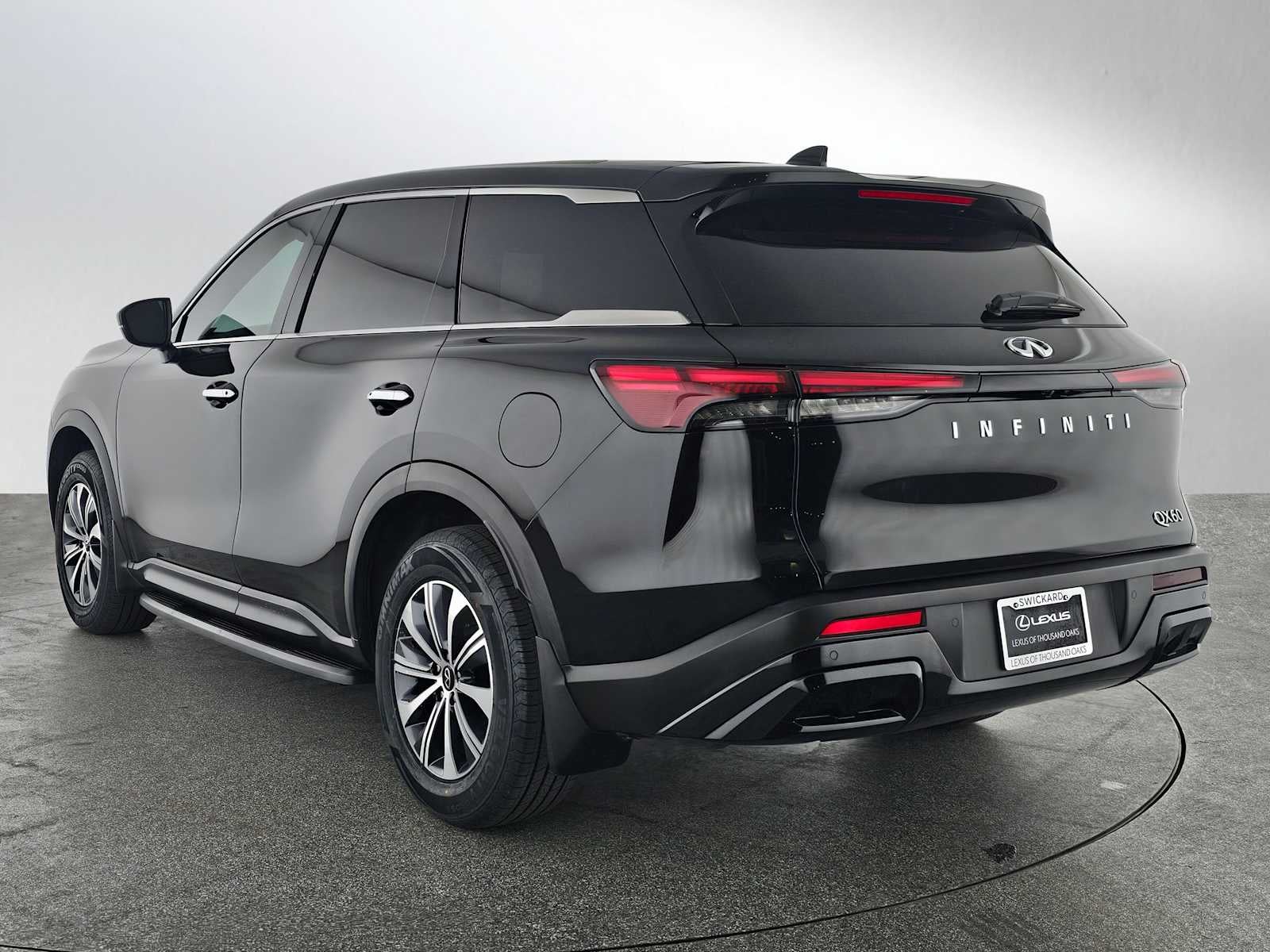 2022 INFINITI QX60 PURE