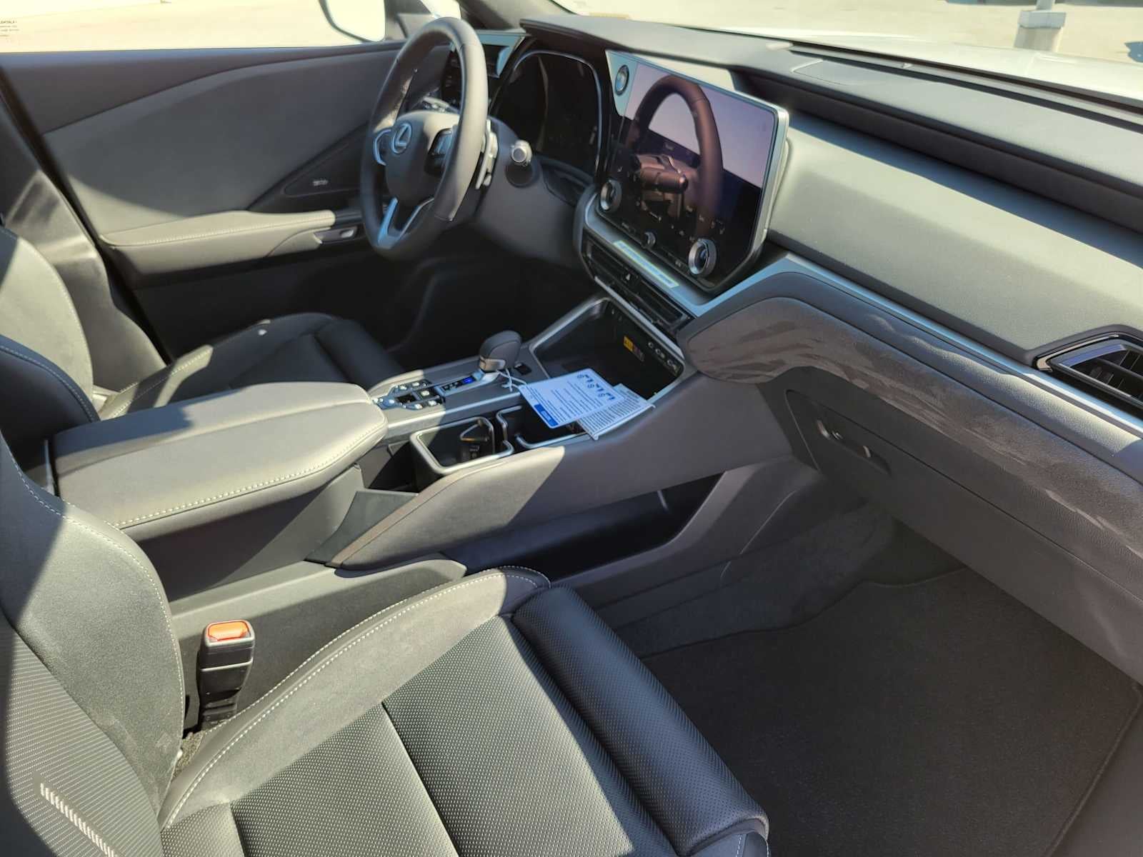 2026 Lexus TX 550h+ Luxury