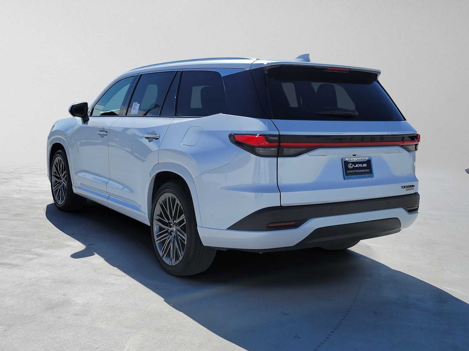 2026 Lexus TX 550h+ Luxury
