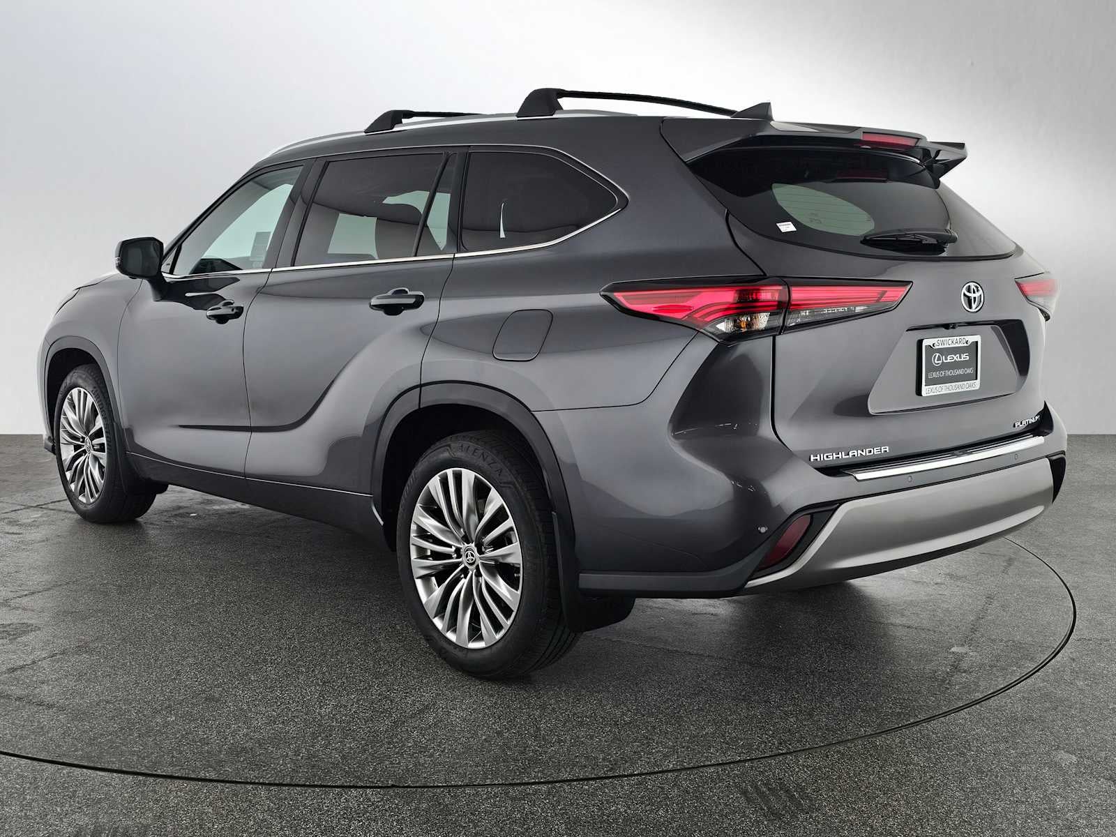 2023 Toyota Highlander Platinum