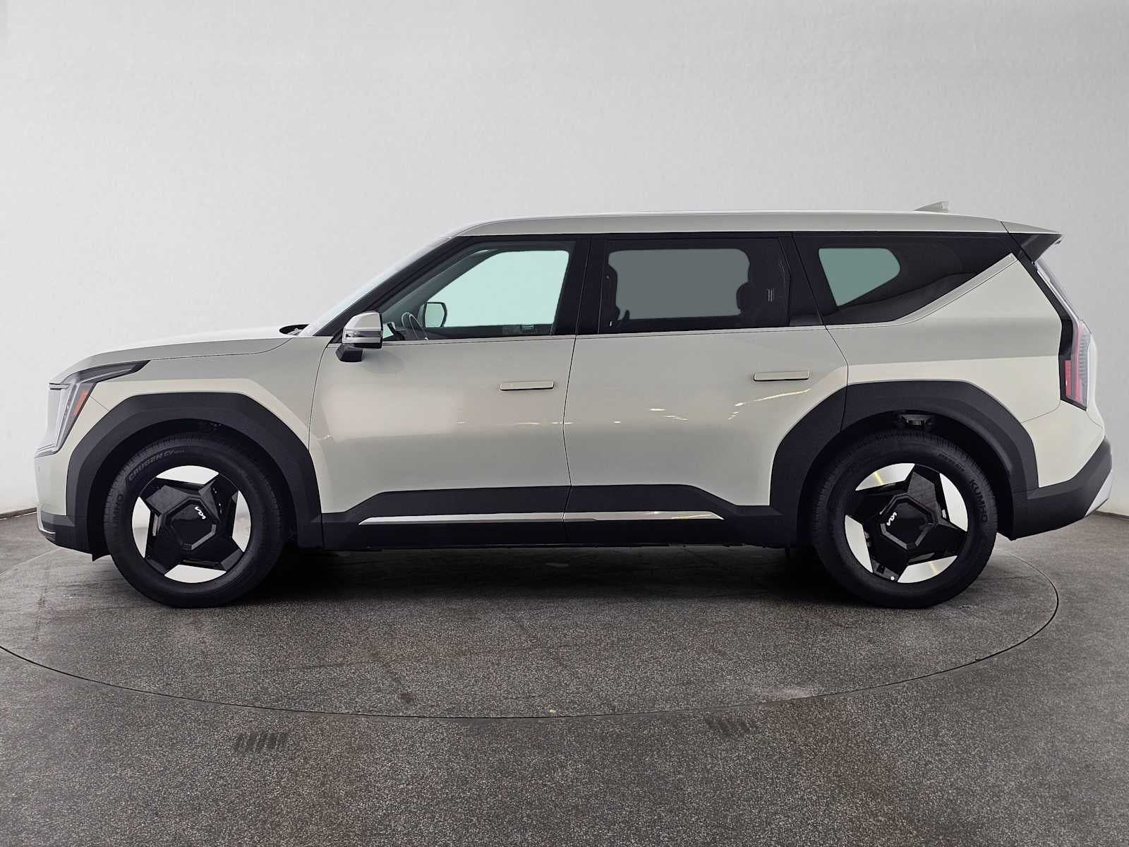 2026 Kia EV9 Light Long Range