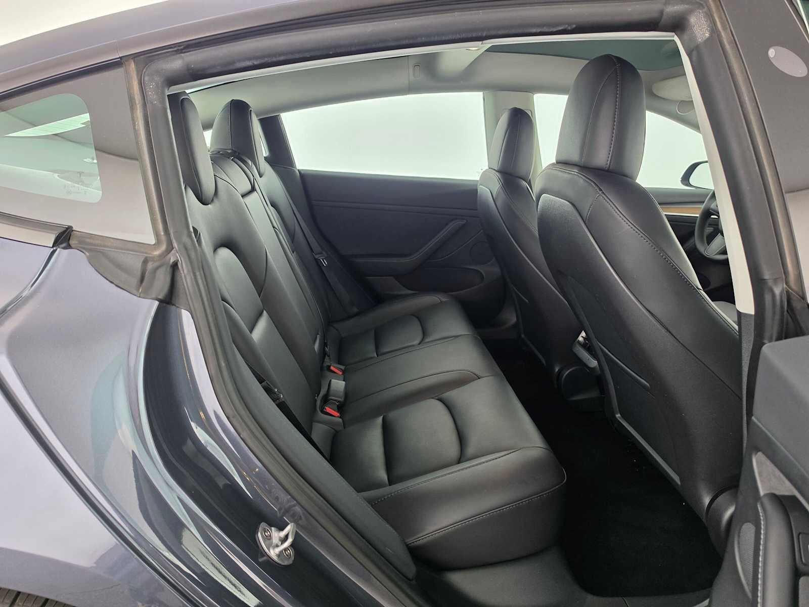 2023 Tesla Model 3 RWD