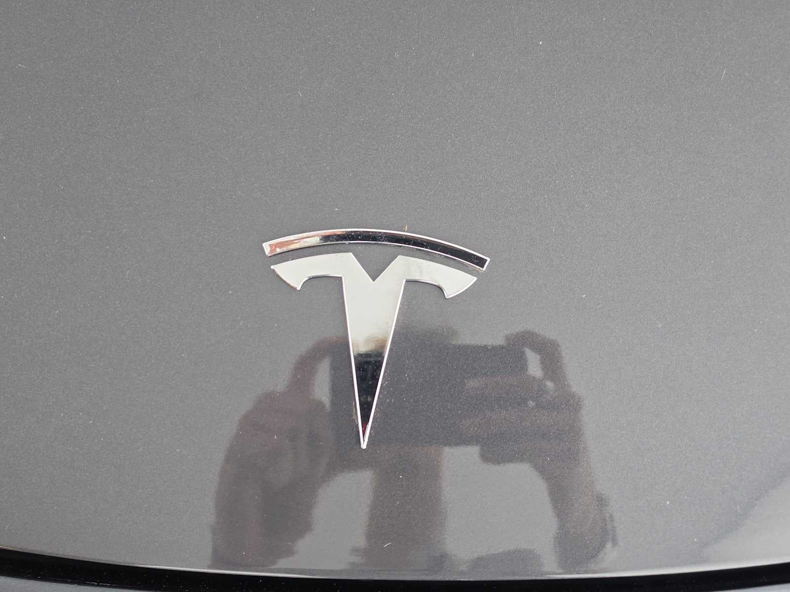 2023 Tesla Model 3 RWD