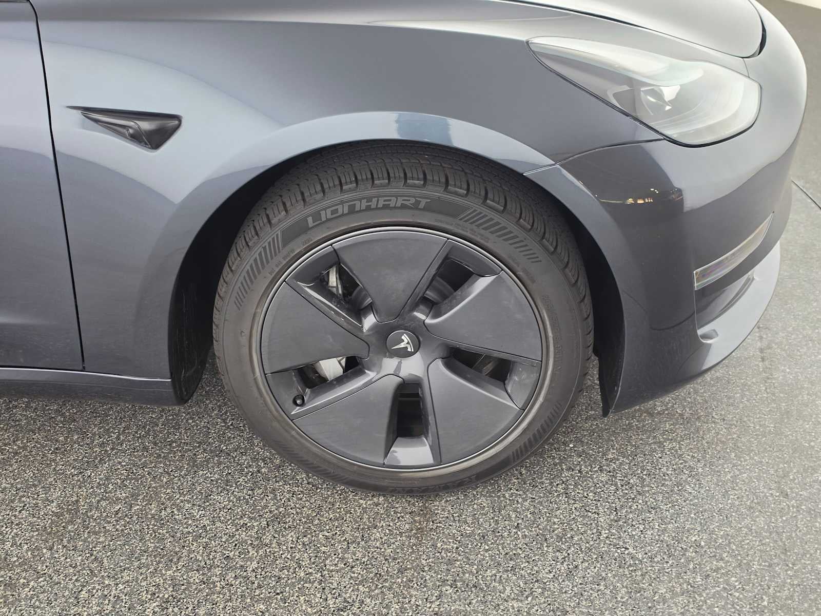 2023 Tesla Model 3 RWD