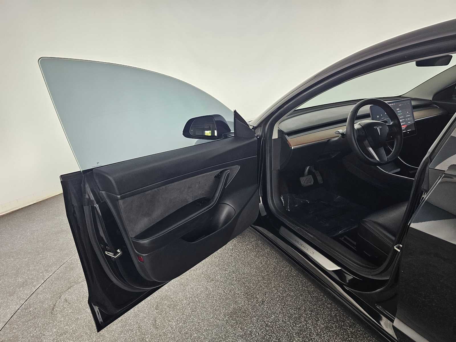 2020 Tesla Model 3 Standard Range