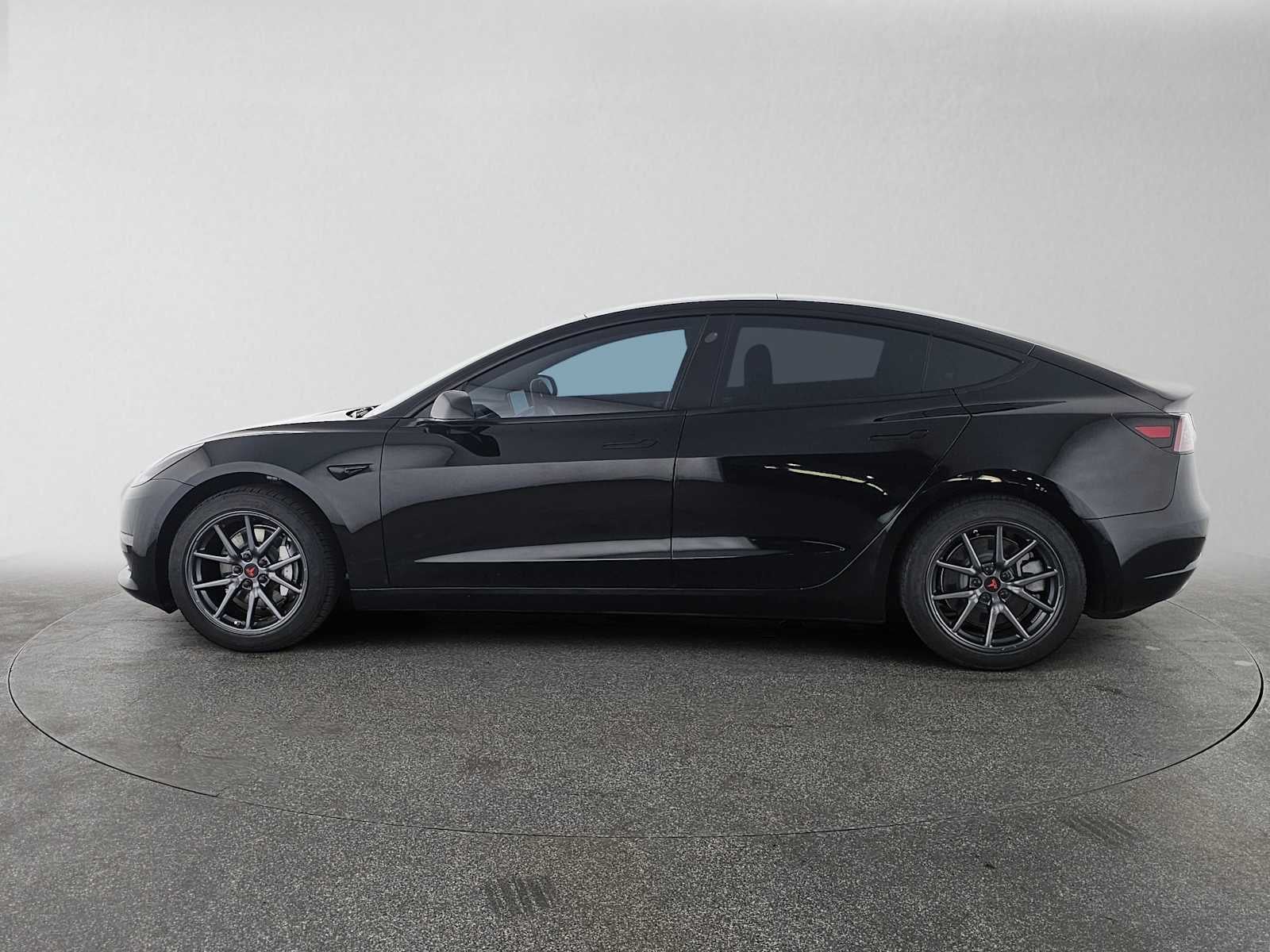 2020 Tesla Model 3 Standard Range