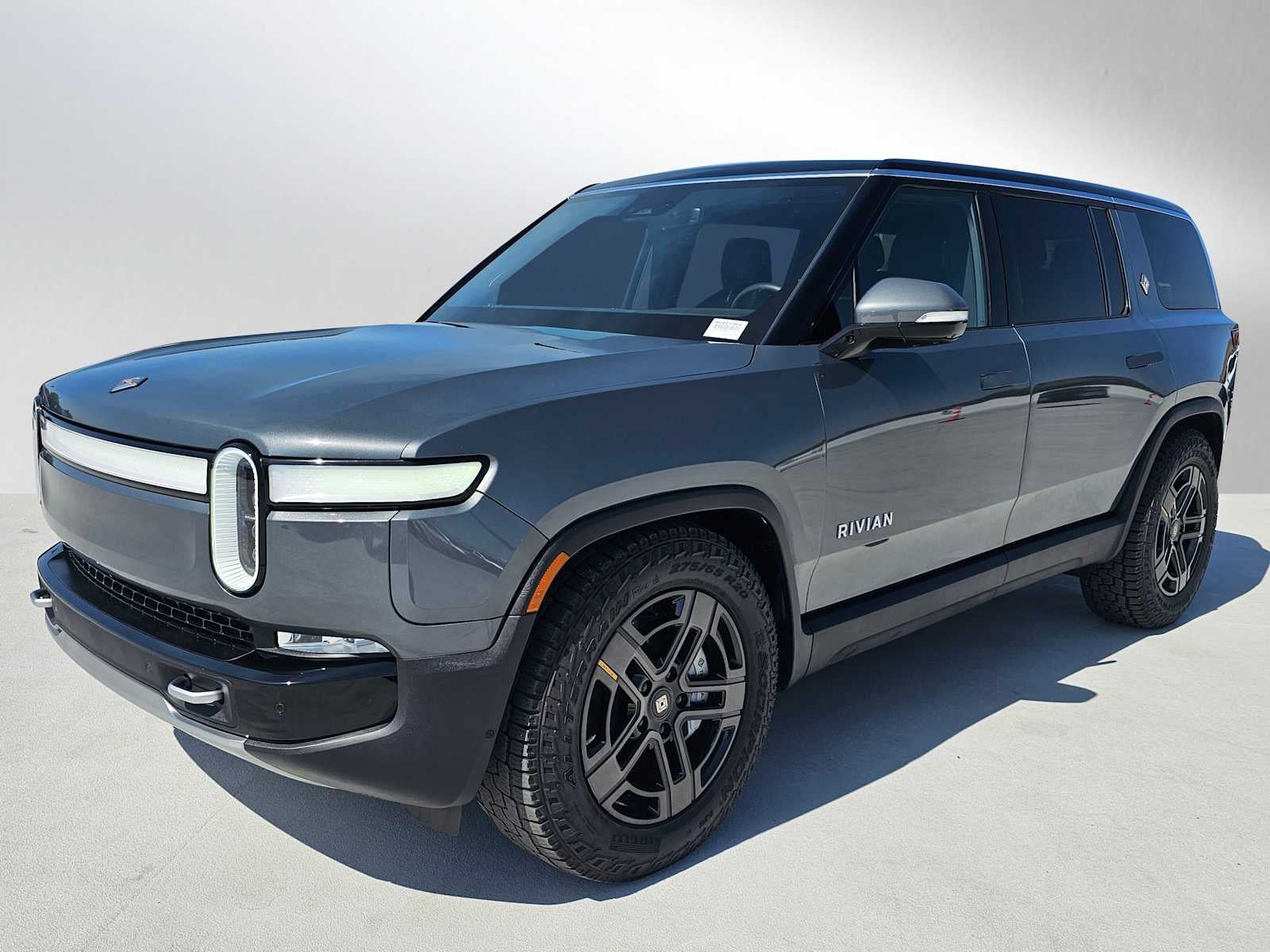 2024 Rivian R1S Adventure