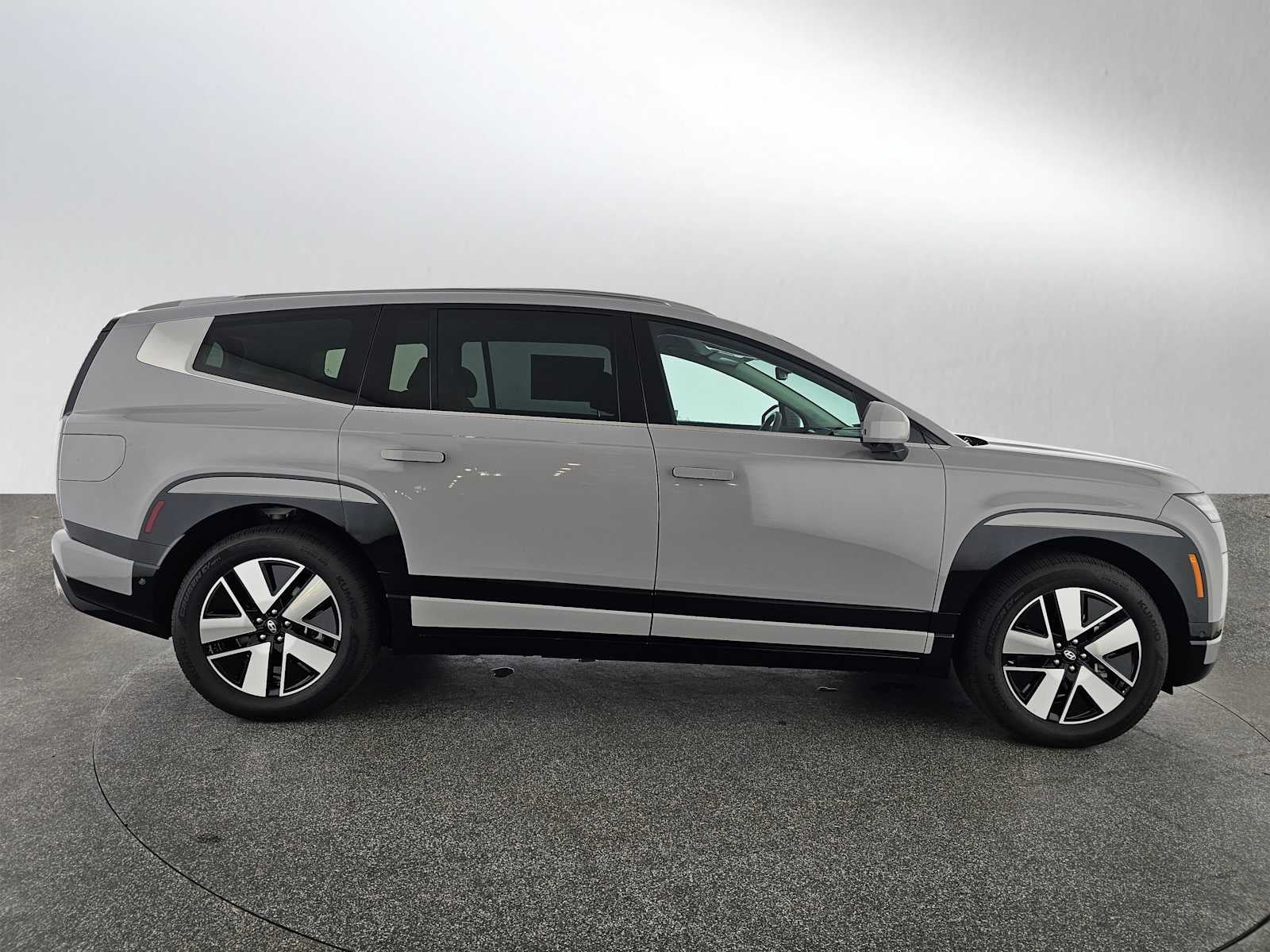 2026 Hyundai IONIQ 9 SEL