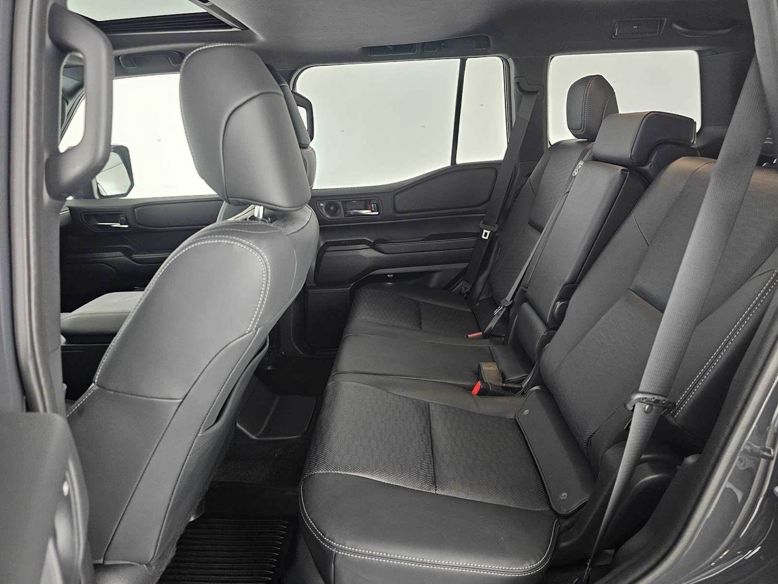 2025 Toyota Land Cruiser 4WD (Natl)