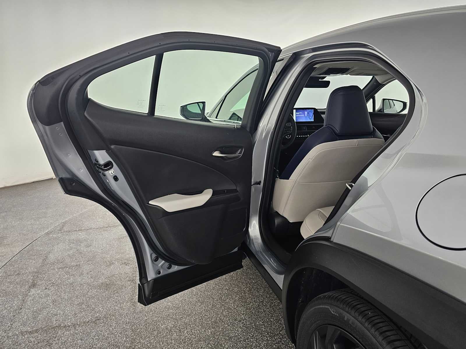 2025 Lexus UX 300h UX 300h