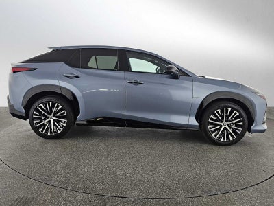 2023 Lexus RZ 450e Luxury