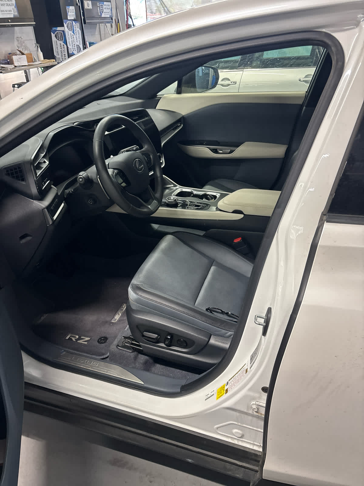 2023 Lexus RZ Premium