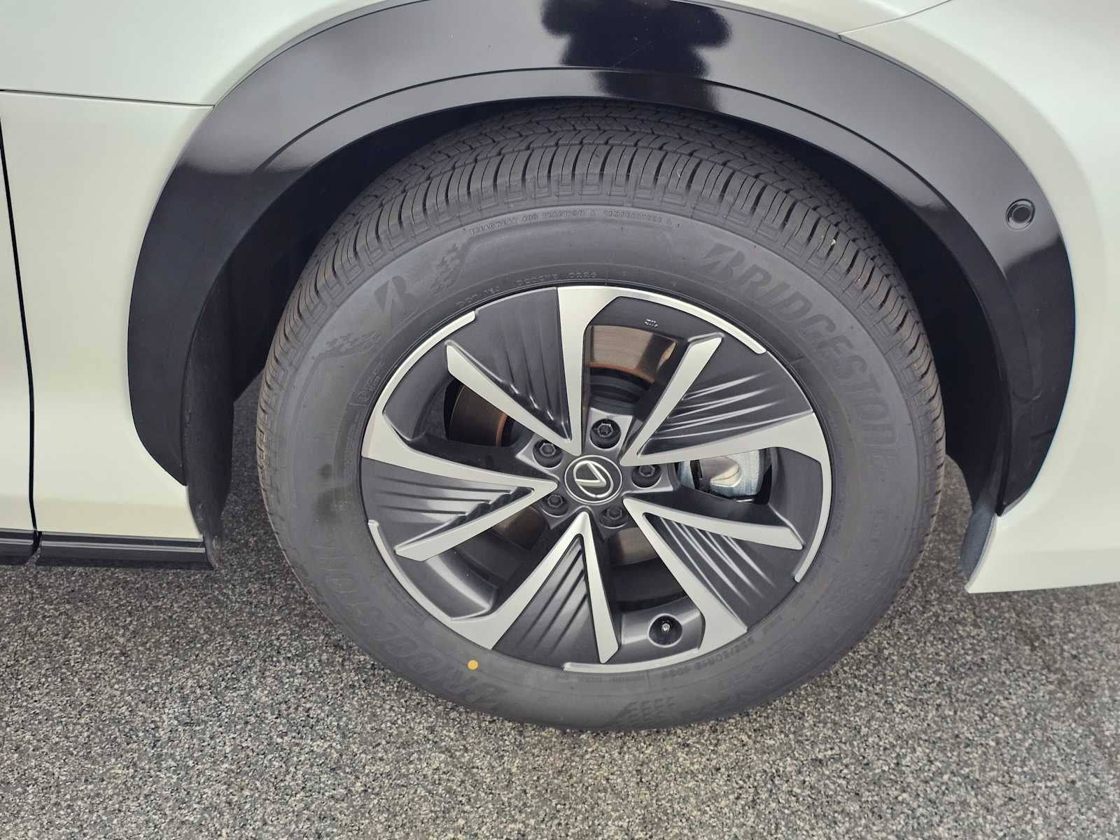 2023 Lexus RZ 450e Premium